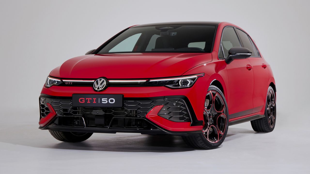 Volkswagen Edition 50 Golf GTI (2).jpg