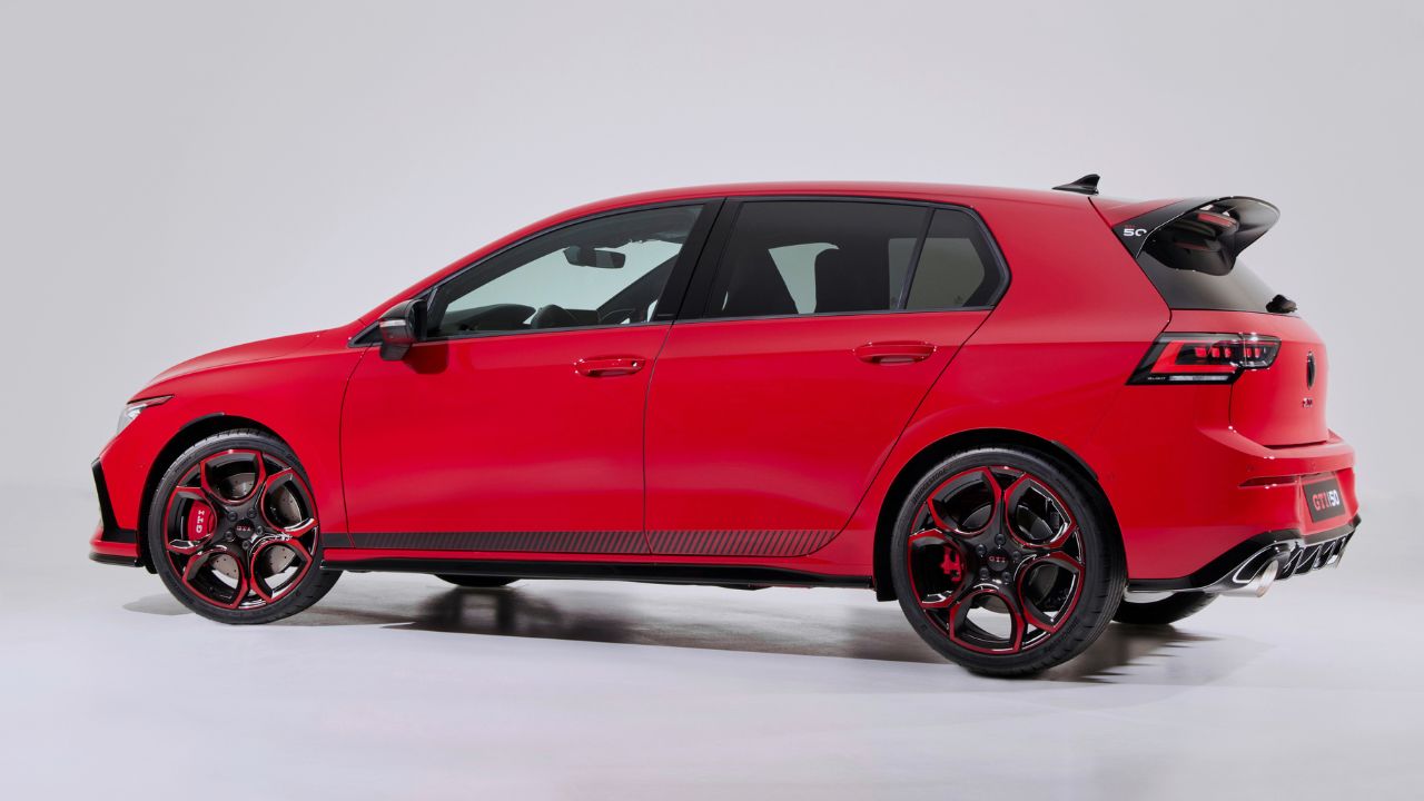 Volkswagen Edition 50 Golf GTI.jpg