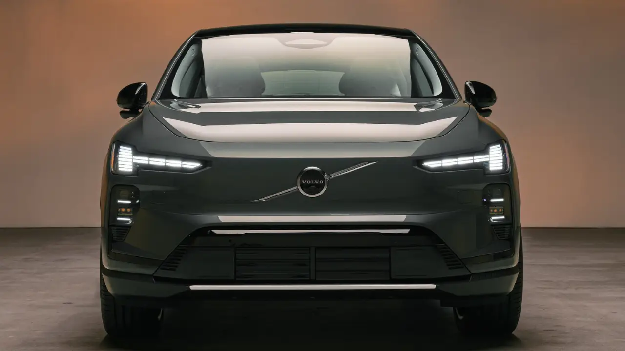 2027 Volvo EX60 Front.png