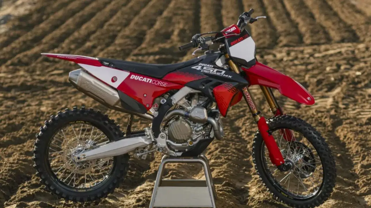 Ducati Desmo450 MX Factory.jpg