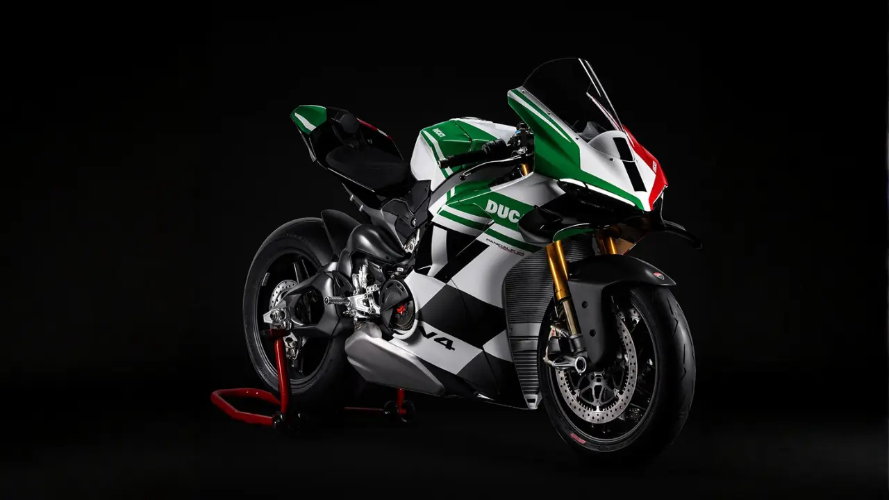 Ducati Panigale V4 Tricolore (1) 1768977117521
