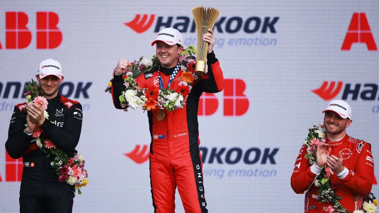 Formula E Mahindra Racing Edoardo.jpg