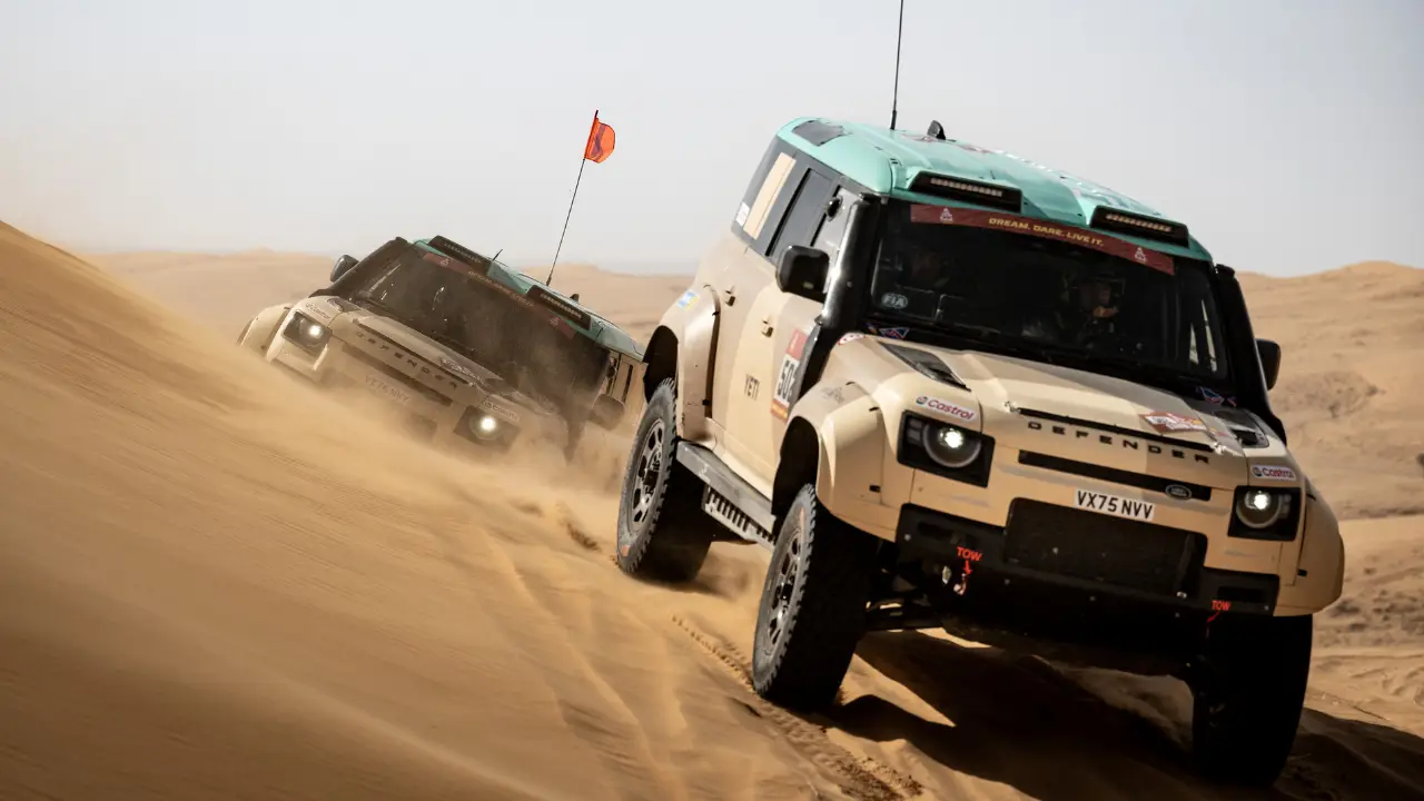 Land Rover Defender.png