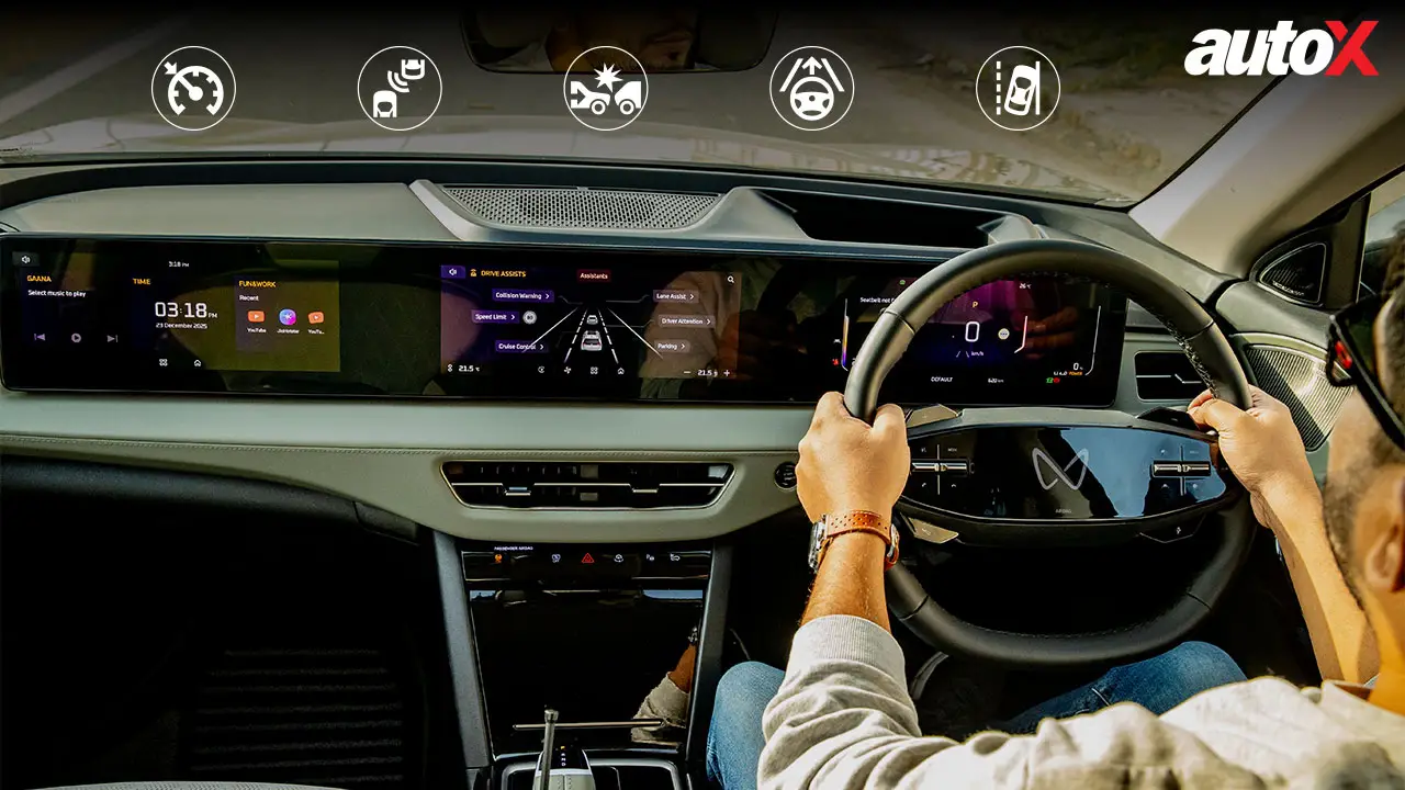 Mahindra XEV 9S Dashboard Driving.jpg