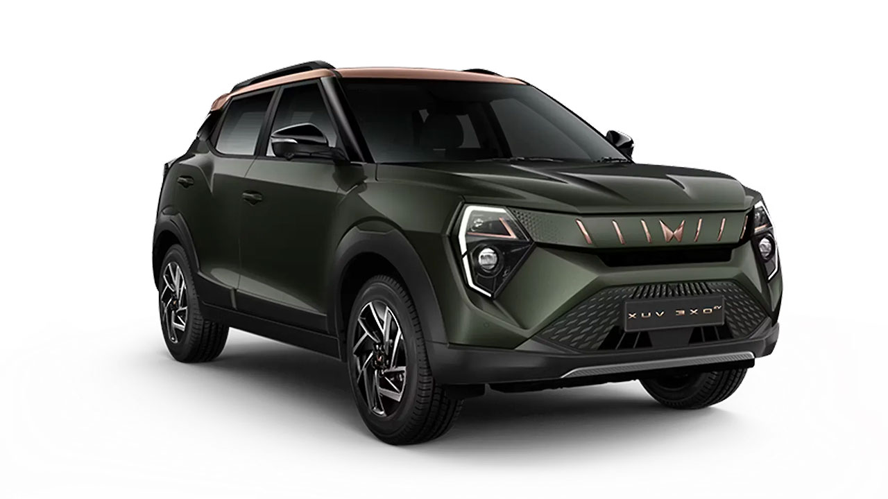 Mahindra XUV 3XO EV Deep Forest