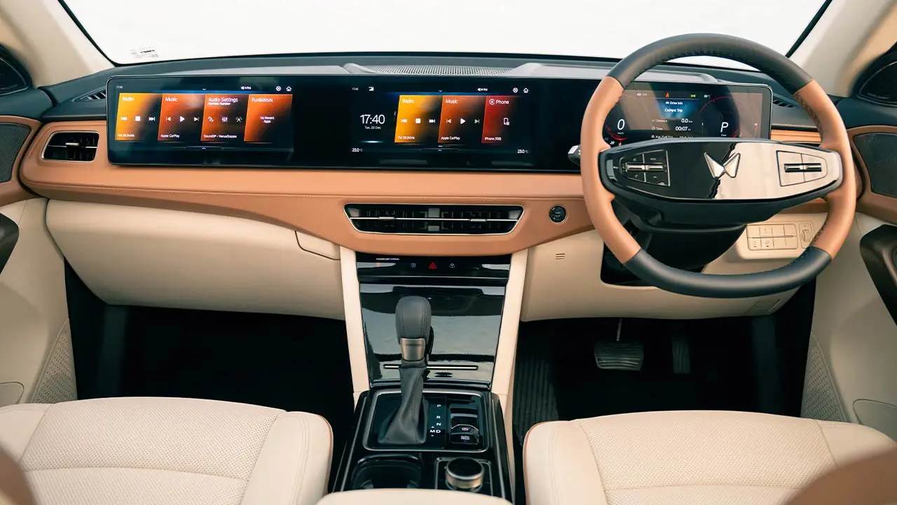 Mahindra XUV 7XO SUV Interior.jpg