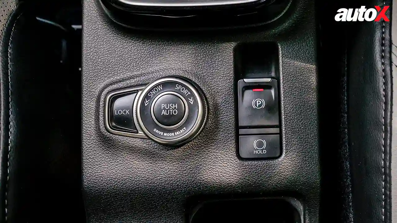 Maruti Suzuki Victoris_Power-Window-Switches.jpg