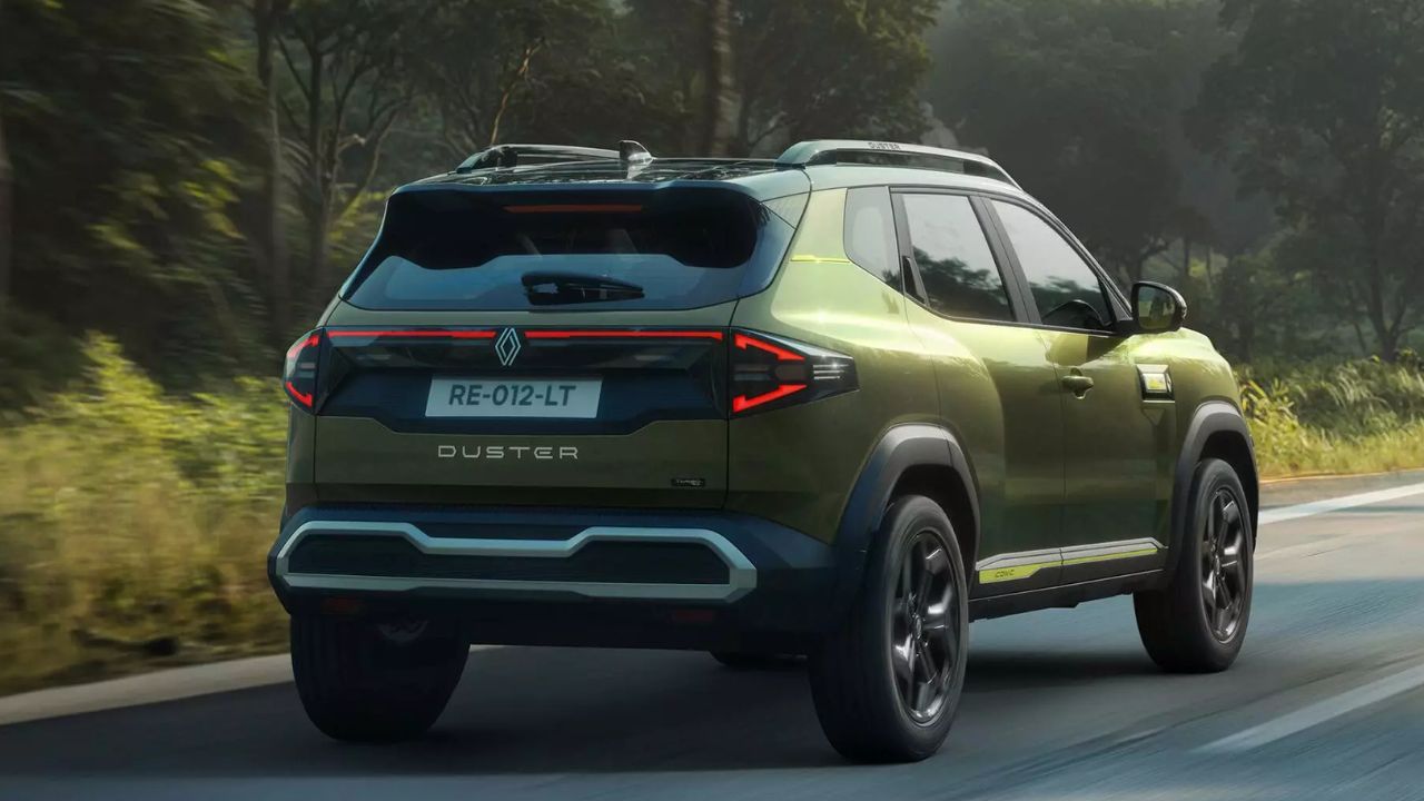 Renault Duster Rear.jpg