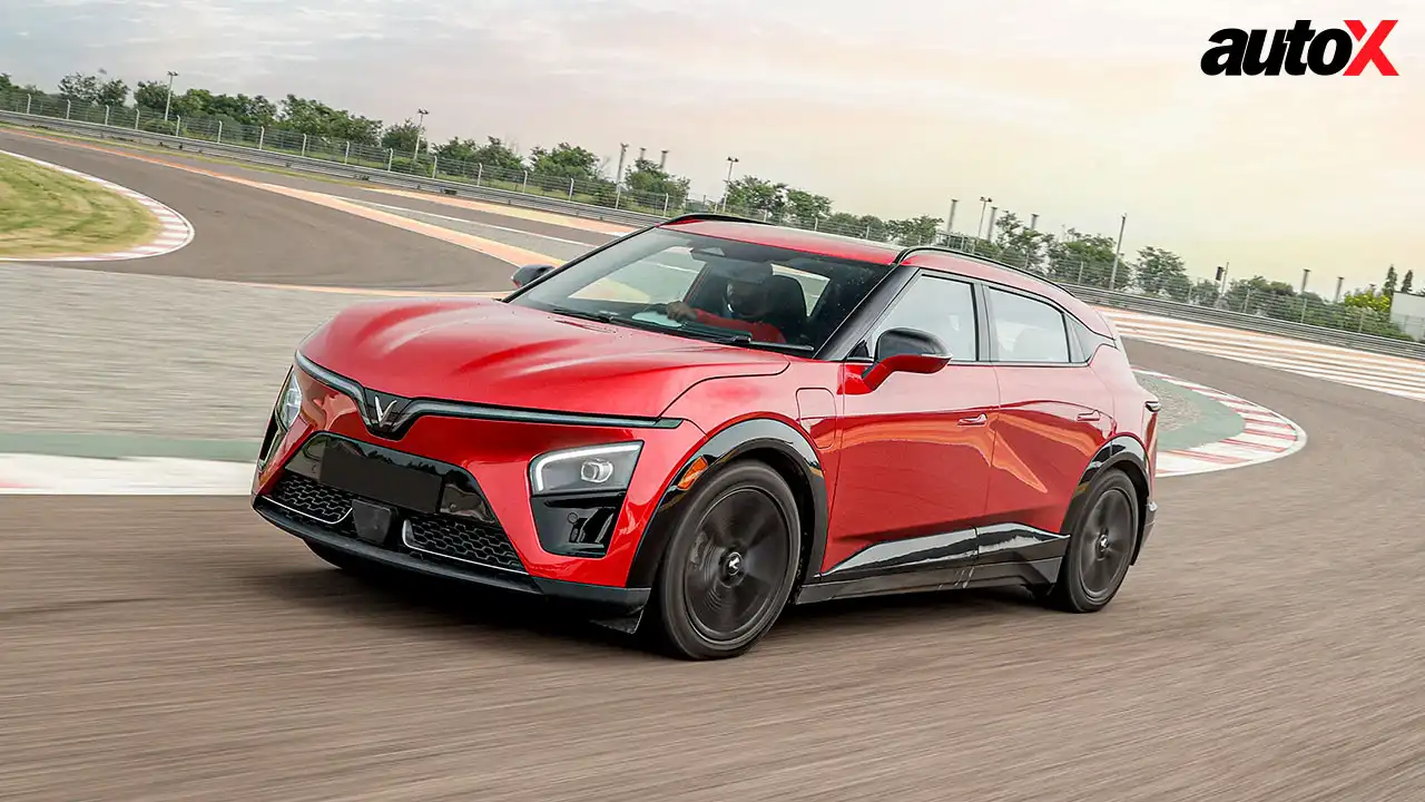 Vinfast VF 6 & VF 7_side-profile-dynamic.jpg