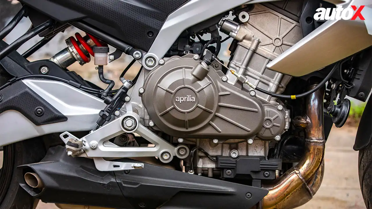 Aprilia Tuono 457-Engine-Close-Up.jpg