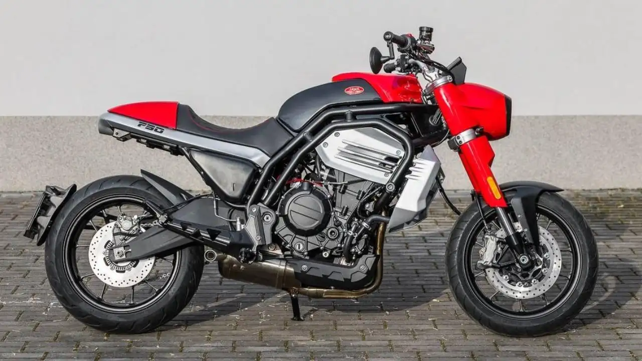 Jawa 730 Twin Motorcycle Neo-Retro Motorcycle Side.png