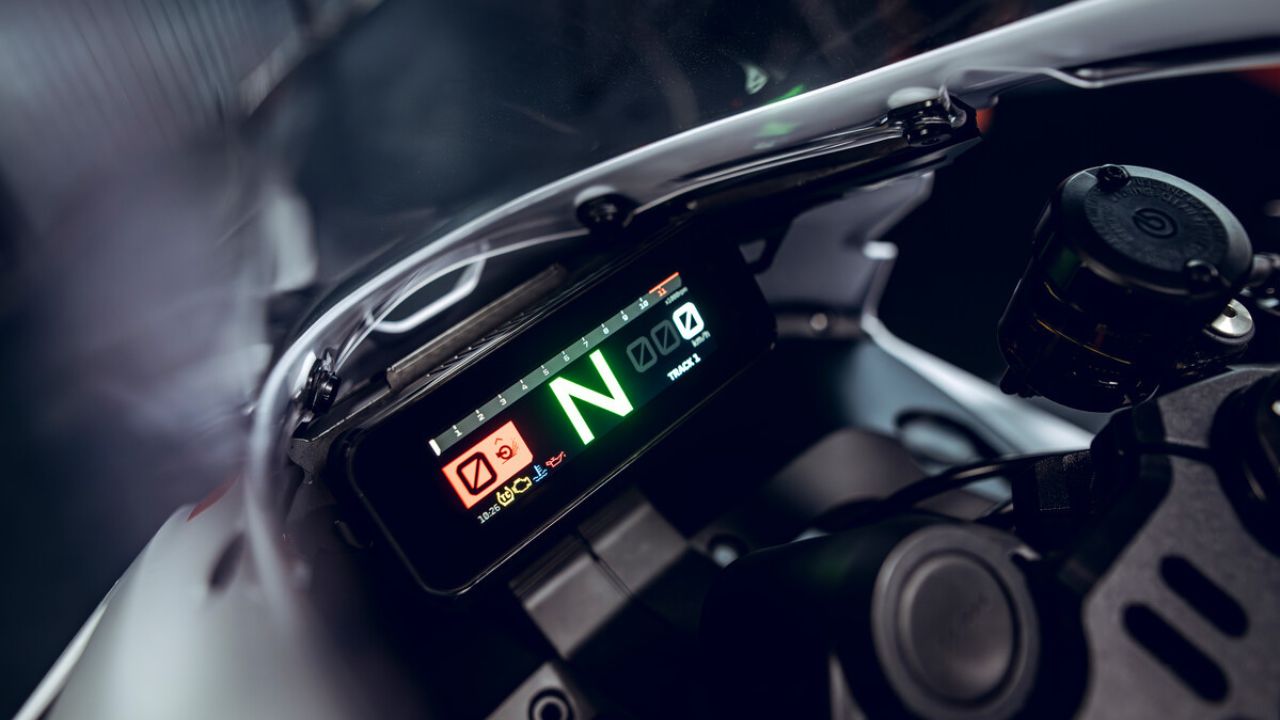 KTM 990 RC R Track (2).jpg