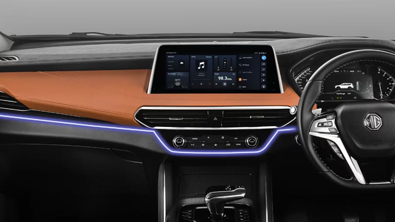 MG Gloster Interior.jpg