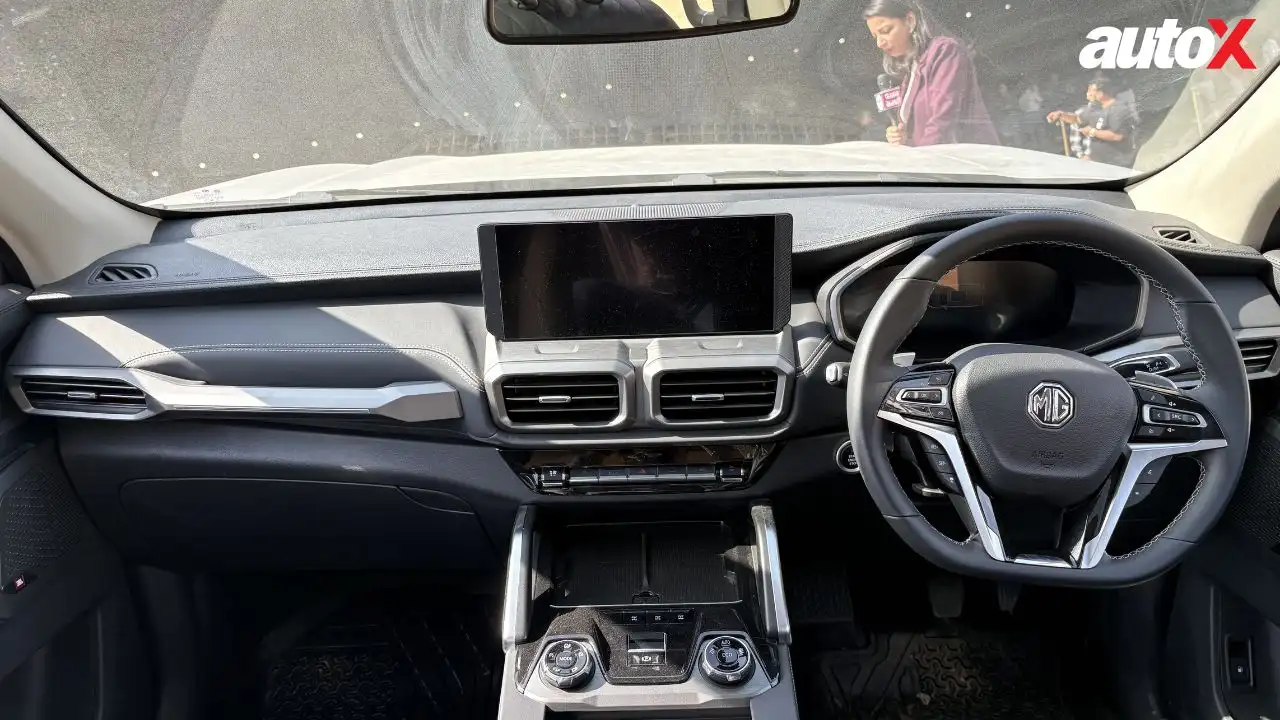 MG Majestor Interior.jpg