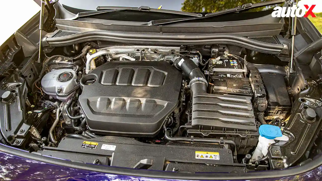 VW Tayron R-Line-Engine.jpg