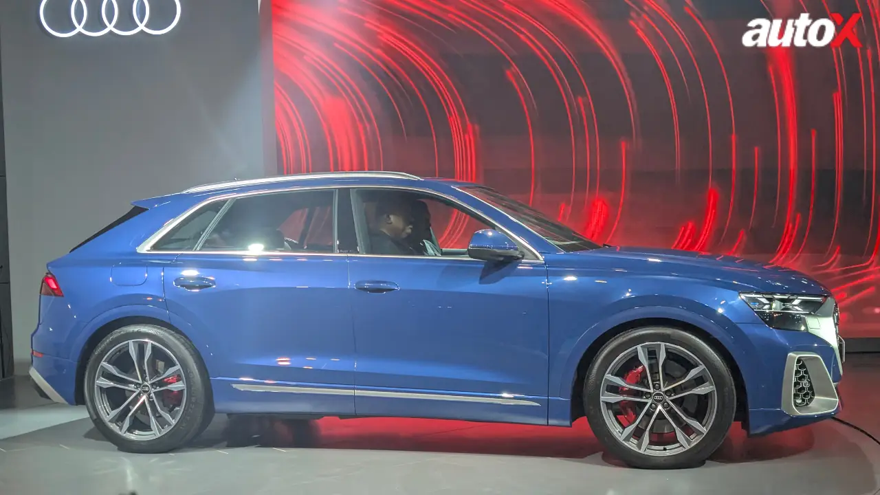 Audi SQ8 SUV Side.png