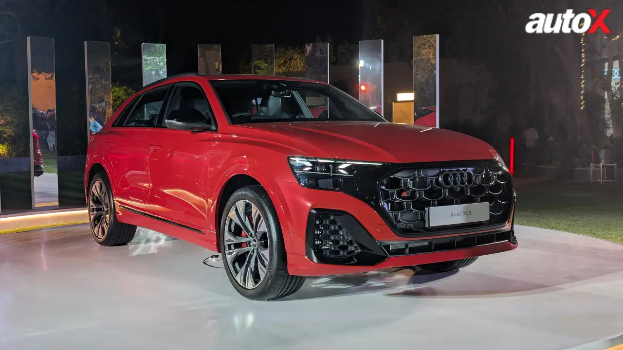 Audi SQ8 SUV with optional Black Kit.png