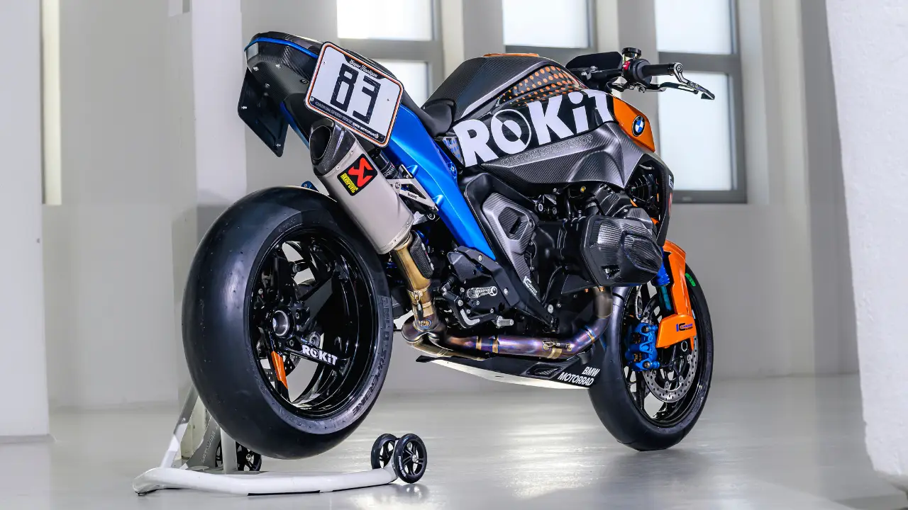 BMW R 1300 R Superhooligan Rear.png