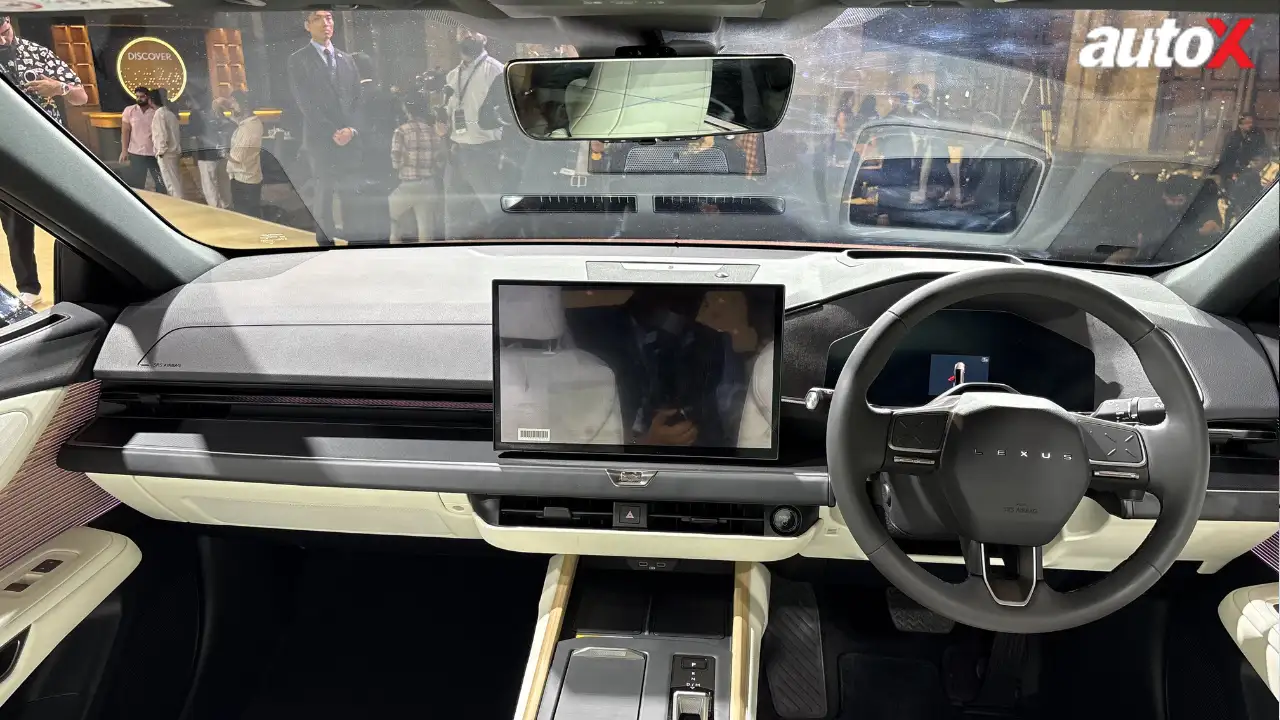 Lexus EX 500e Interior (1).png
