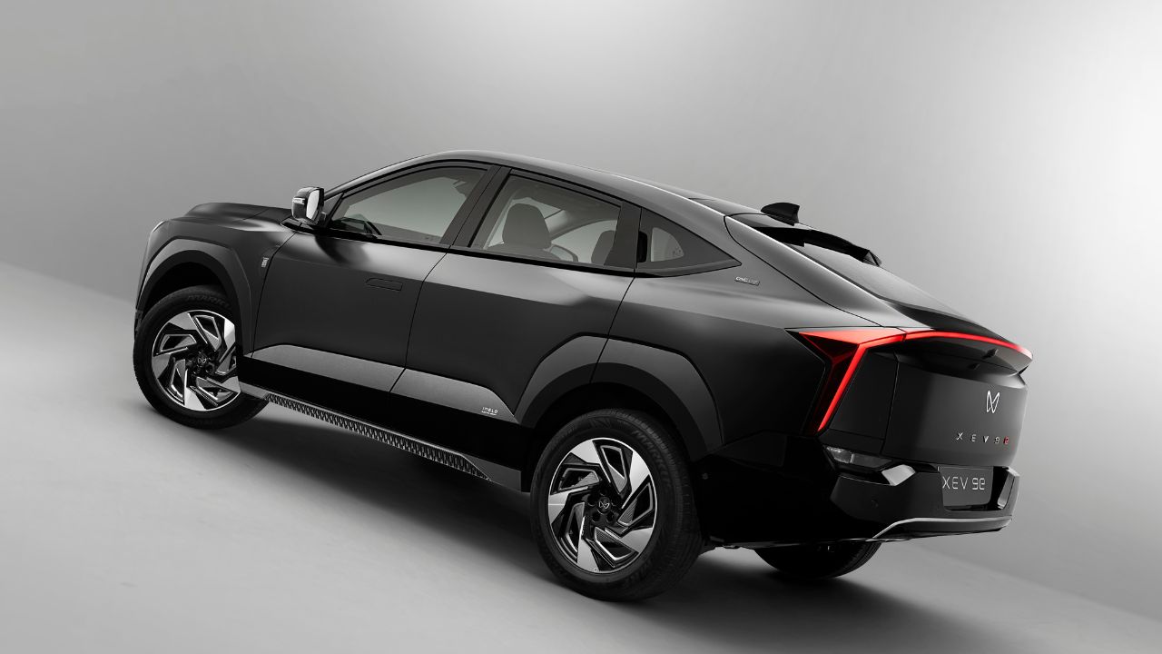 Mahindra XEV 9e Cineluxe Edition Rear.jpg