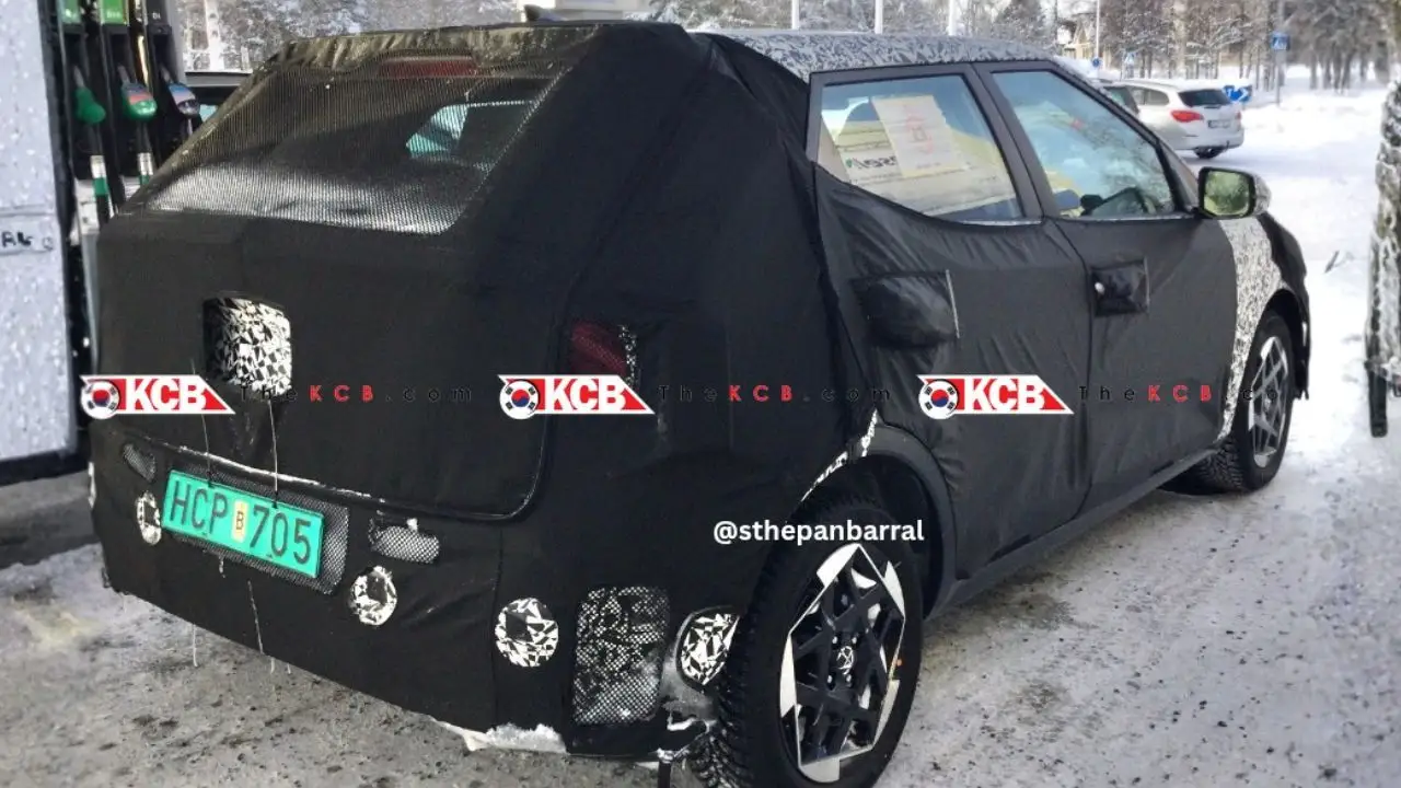 New Hyundai i20 Spied Rear .jpg