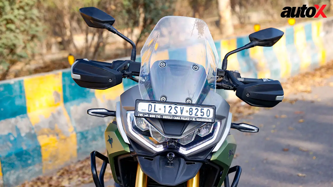 TVS Apache RTX-Headlight.jpg