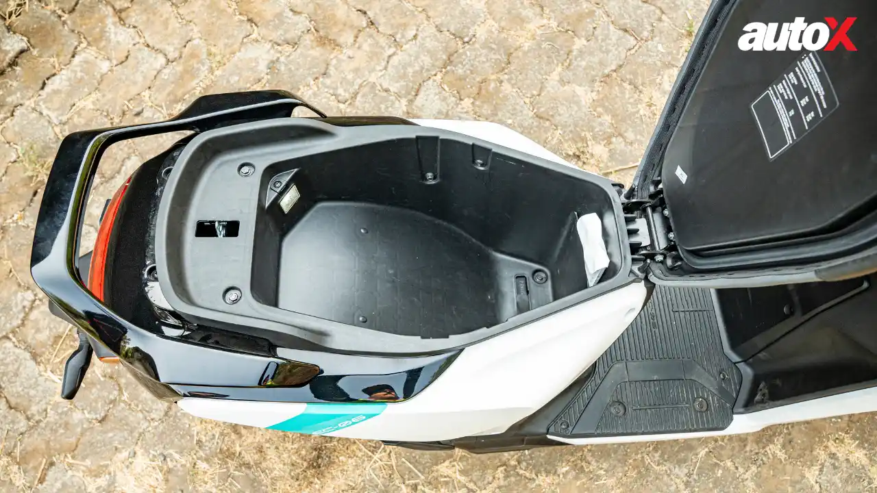 Yamaha EC-06 Boot Space.png