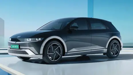 Hyundai Ioniq 5 Facelift Launched in India at Rs 55.7 Lakh; Claims 690km Range