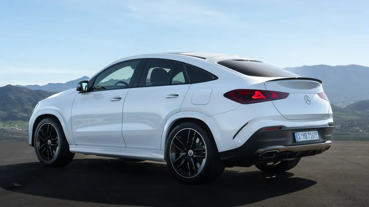 2027 Mercedes-Benz GLE Coupe Rear.png