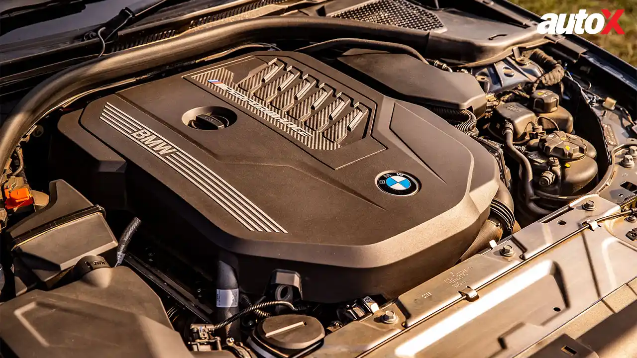 BMW M340i-Engine-Close-Up.jpg