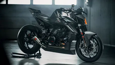Track-Focused KTM 1390 Super Duke RR Breaks Cover Globally