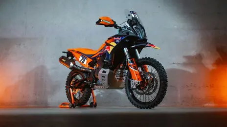 KTM 890 Adventure R  1775020841784