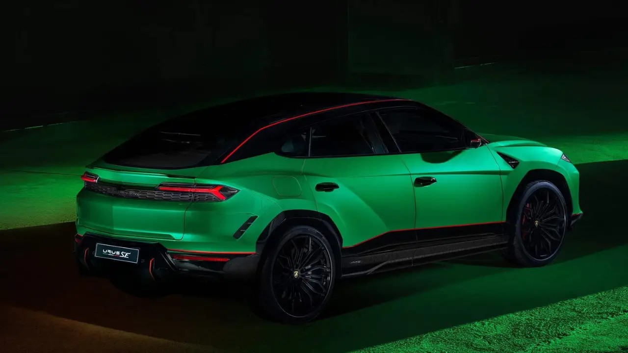 Lamborghini Urus SE Tettonero Capsule Rear.png