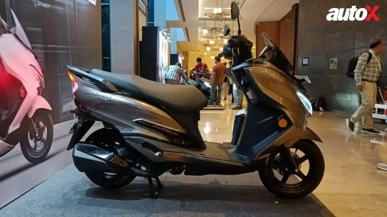 New Suzuki Burgman Street Side.jpg