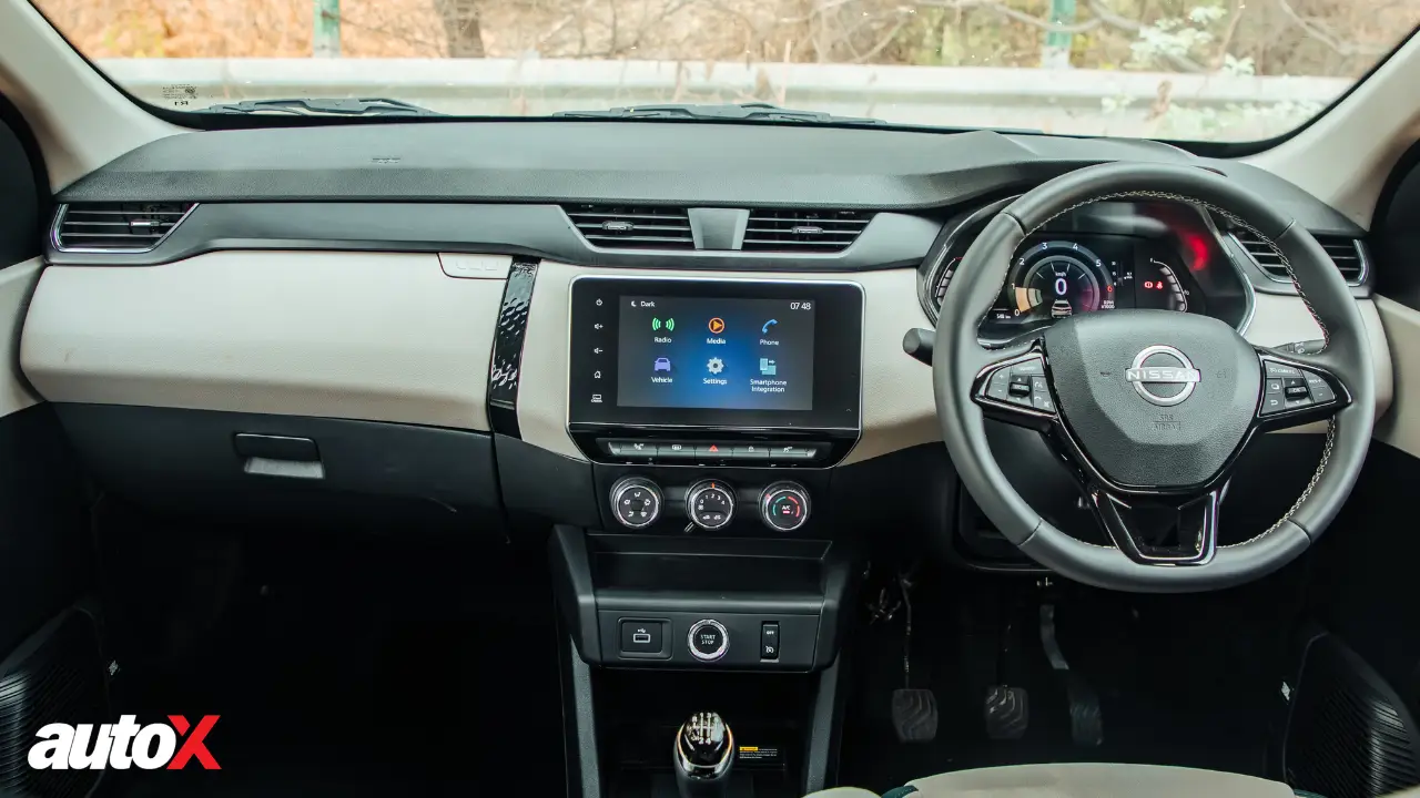 Nissan Gravite Dashboard.png