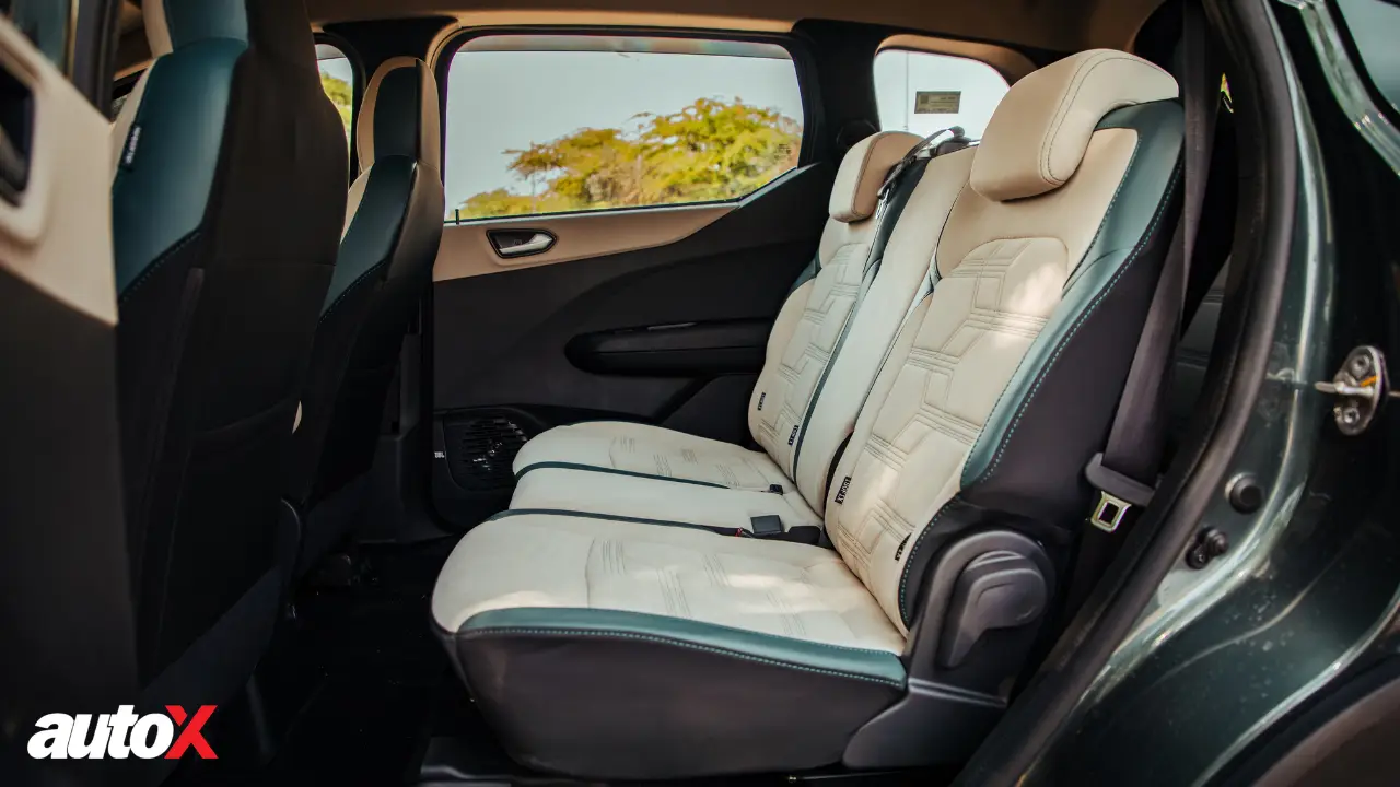 Nissan Gravite Second Row Seats.png