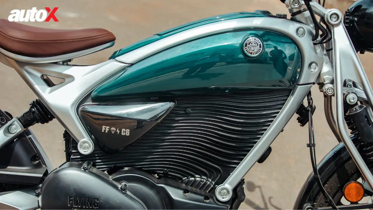 Royal Enfield Flying Flea C6 Battery Pack Tank.png