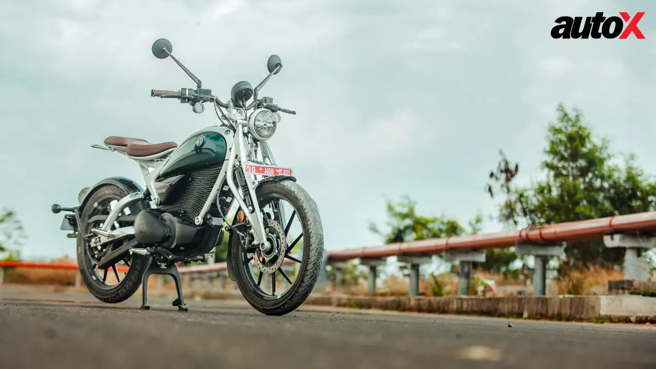 Royal Enfield Flying Flea C6 Design Front Three Quarters.png