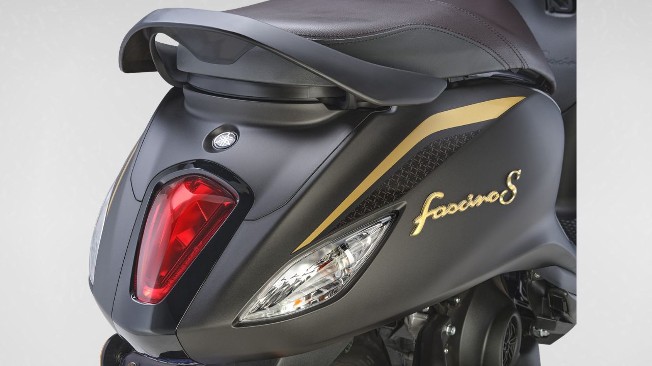 Updated Yamaha Fascino 125 Fi Hybrid Rear.jpg