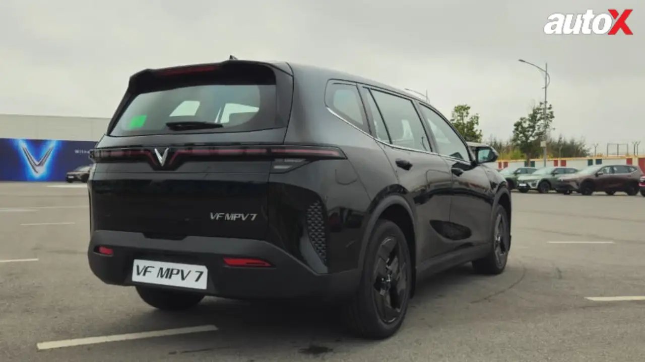 VinFast MPV 7 Rear.png
